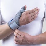 شست بند نئوپرنی آتل دار پاک سمن کد 110 طوسی سایز S