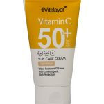 کرم ضد آفتاب +SPF50 حاوی ویتامین C ویتالیر رنگ بژ روشن حجم 40 میلی لیتر